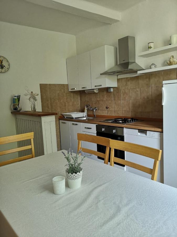 Apartment Kalavojna Rakalj エクステリア 写真