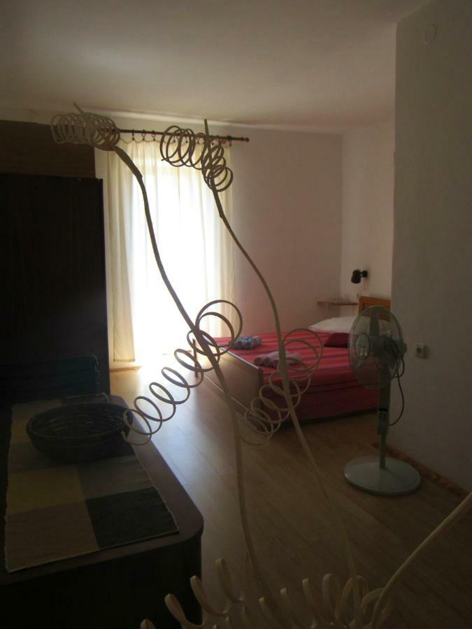 Apartment Kalavojna Rakalj エクステリア 写真